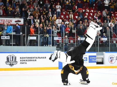Július Hudáček po prvom triumfe v KHL predviedol parádnu HudaShow