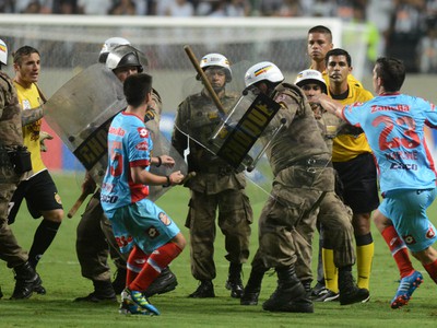 Nefutbalová momentka zo zápasu Atlético Mineiro - Arsenal de Sarandí