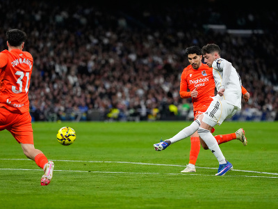 Federico Valverde z Realu Madrid strieľa gól