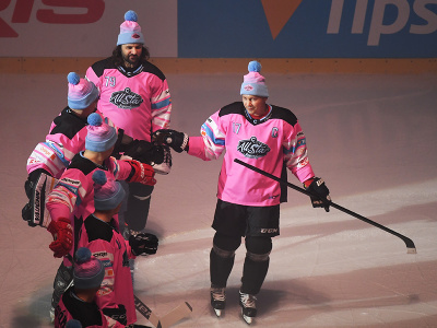 Vpravo Ladislav Nagy počas hokejovej exhibície All Star Legendy 2024 Tím východ - Tím západ v Steel Aréne v Košiciach