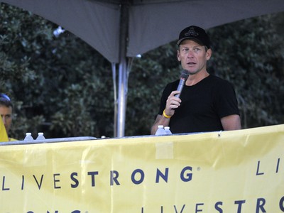 Lance Armstrong pri svojom