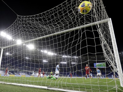Lazio strieľa gól do siete AS