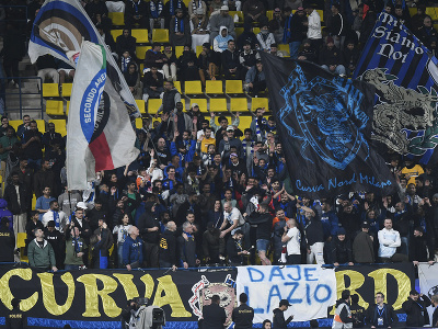 Fanúšikovia počas zápasu Inter Miláno - Lazio Rím