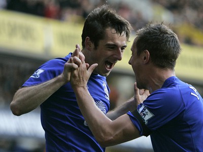 Leighton Baines bol prvým gólovým strelcom