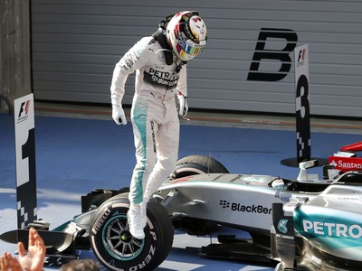Lewis Hamilton po triumfe na VC Číny