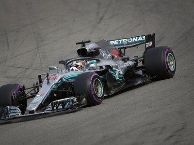 Britský jazdec F1 na Mercedese Lewis Hamilton