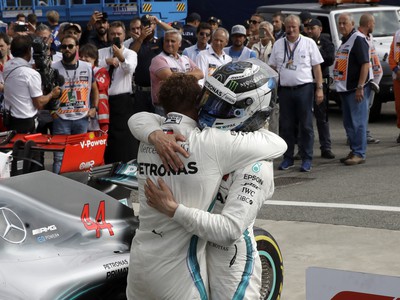 Lewis Hamilton po talianskom víťazstve