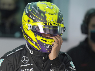 Britský pretekár formuly 1 Lewis Hamilton