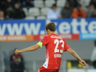 Kapitán Freiburgu Julian Schuster