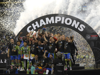 Hráči Seattle Sounders sa stali víťazmi Ligy majstrov zóny CONCACAF