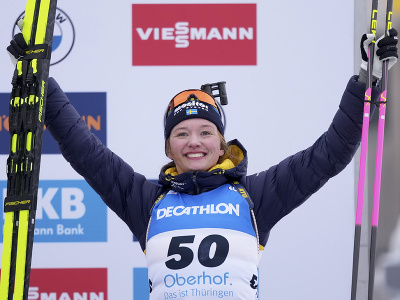 Na snímke švédska biatlonistka Linn Perssonová oslavuje zisk bronzovej medaily v šprinte žien na 7,5 km na majstrovstvách sveta v biatlone