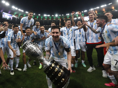 Lionel Messi oslavuje triumf na Copa América