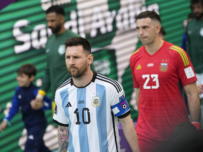 Lionel Messi nastupuje na zápas ako kapitán Argentíny
