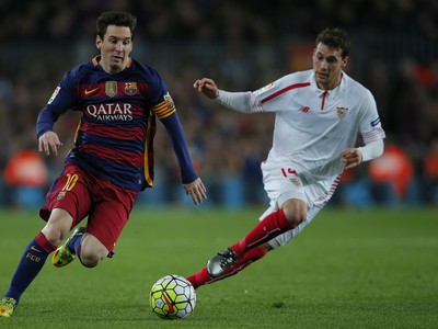 Lionel Messi a Sebastian Cristoforo 