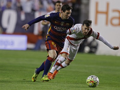 Lionel Messi a Roberto Roman 