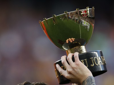 Lionel Messi s trofejou Joana Gampera