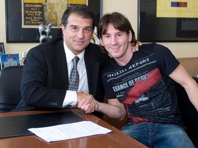 Joan Laporta a Lionel Messi v roku 2015