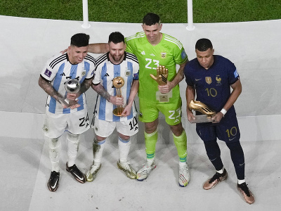 Enzo Fernández, Lionel Messi, Emiliano Martínez a Kylian Mbappé