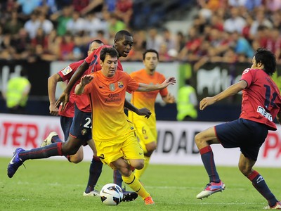 Lionel Messi a Joseba Llorente
