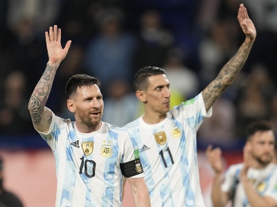 Angel Di Maria a Lionel Messi oslavujú víťazstvo