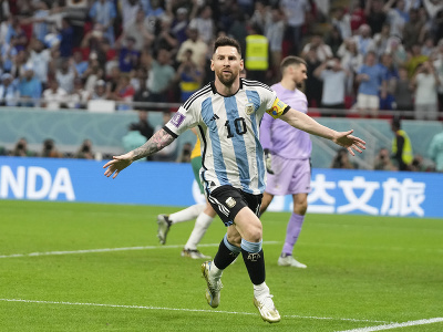 Lionel Messi oslavuje vedúci gól Argentíny