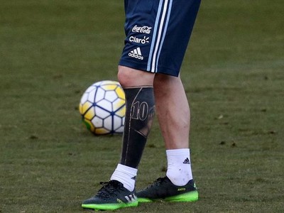 Lionel Messi na tréningu Argentíny ukázal najnovšie tetovanie