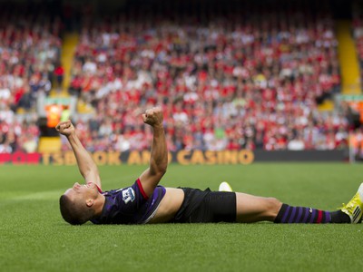Lukas Podolski sa raduje z gólu