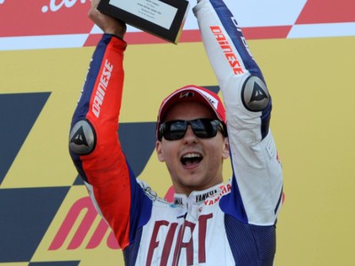 Lorenzo s trofejou