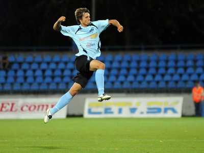 Ľuboš Kolár z FC Nitra sa raduje po strelení gólu 