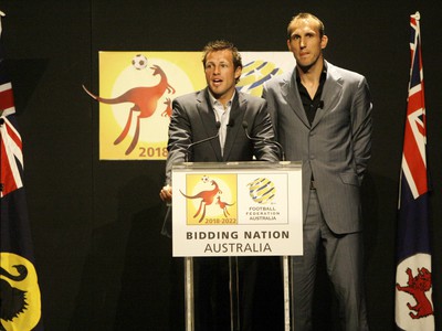 Lucas Neill, nová posila