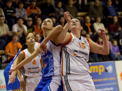 Ekaterina Lisina a Lucia