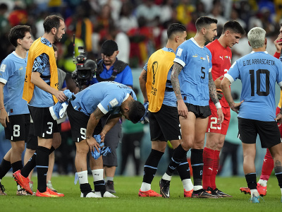 Plačúci Luis Suárez po vypadnutí Uruguaja
