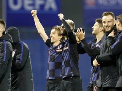 Chorvátsky futbalista Luka Modrič sa raduje z výhry