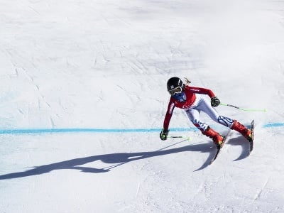 Slovenská zjazdová lyžiarka Alexandra Rexová počas paraalpského lyžovania žien v rámci XIII. zimných paralympijských hier 2022 v Pekingu. 
