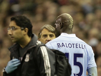 Mario Balotelli a Roberto Mancini