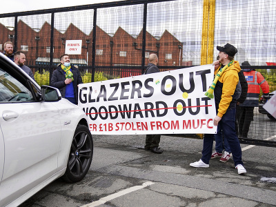 Fanúšikovia Manchestru United protestujú proti majiteľom klubu