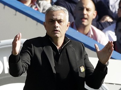 José Mourinho v akcii proti Chelsea