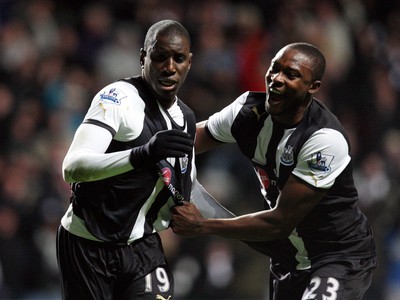 Demba Ba a Shola Ameobi