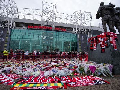 Manchester United si uctil pamiatku zosnulého Bobbyho Charltona