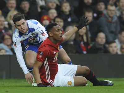 Anthony Martial a Liam Kelly
