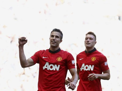 Robin Van Persie a Phil Jones