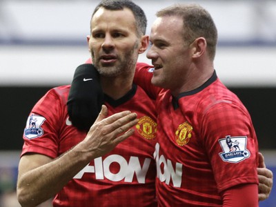 Ryan Giggs a Wayne Rooney, dve žiarivé hviezdy Manchestru United