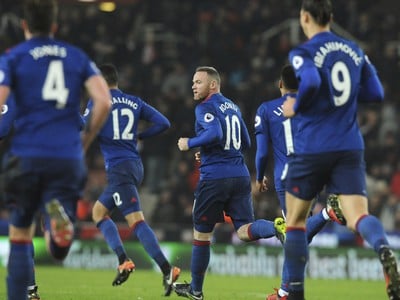 Wayne Rooney oslavuje svoj gól 