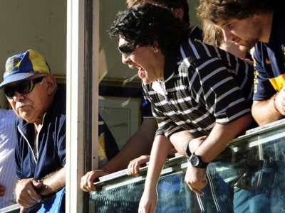 Duel Boca - River si nenechal ujsť ani Diego Maradona