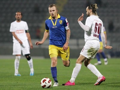 Marek Sapara v súboji