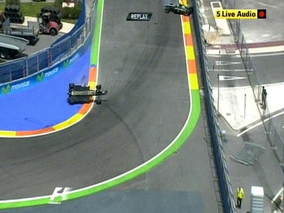 Webber pri havárii vyletel s formulou