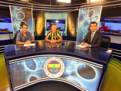 Klub Fenerbahce Istanbul oficiálne predstavil Martina Škrtela