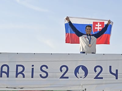 Matej Beňuš pózuje s