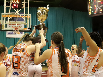 Basketbalistky MBK Ružomberok obhájili titul majsteriek Slovenska v Niké extralige žien