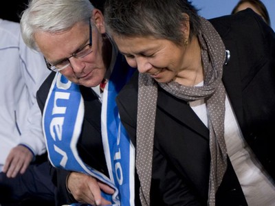 Gordon Campbell a Corrine Huntová